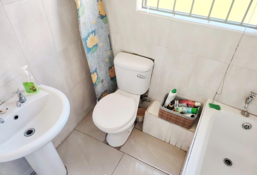 2 Bedroom Property for Sale in Mdantsane Nu 17 Eastern Cape